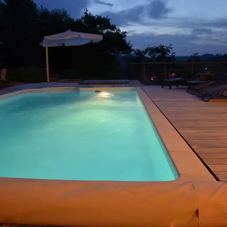 Le Bouchat-oreille Couette-café 4*