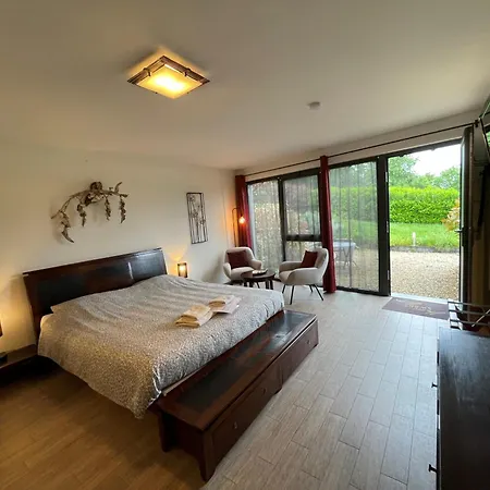 Bed & Breakfast Le Bouchat-oreille 4*