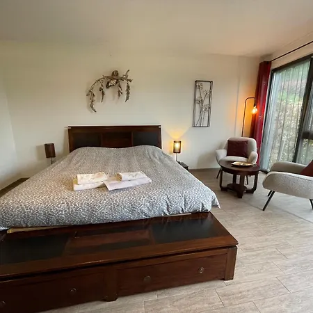 Le Bouchat-oreille 4*