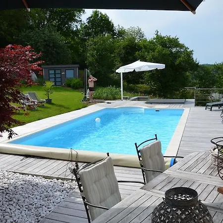 Le Bouchat-oreille Bed & Breakfast