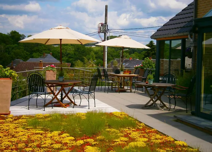 Le Bouchat-oreille Bed & Breakfast 4*